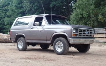 Ford-bronco-1985-grey-5