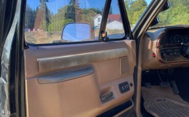 Ford-bronco-1987-black-1