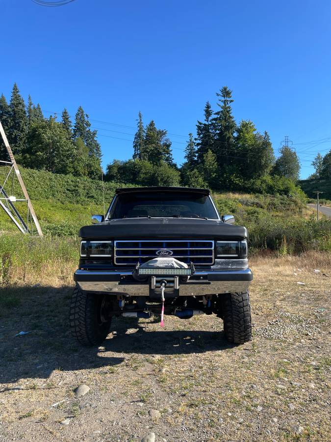 Ford-bronco-1987-black-16