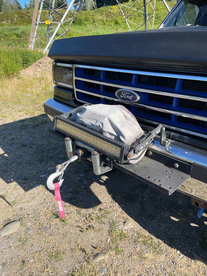 Ford-bronco-1987-black-17
