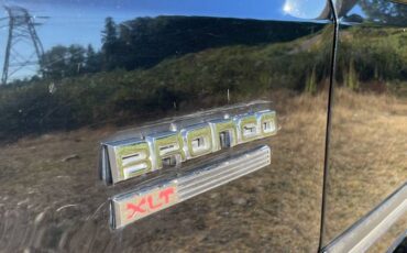 Ford-bronco-1987-black-18