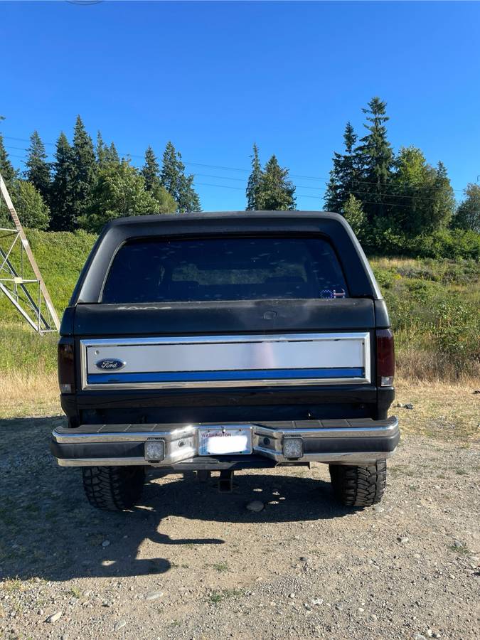 Ford-bronco-1987-black-22