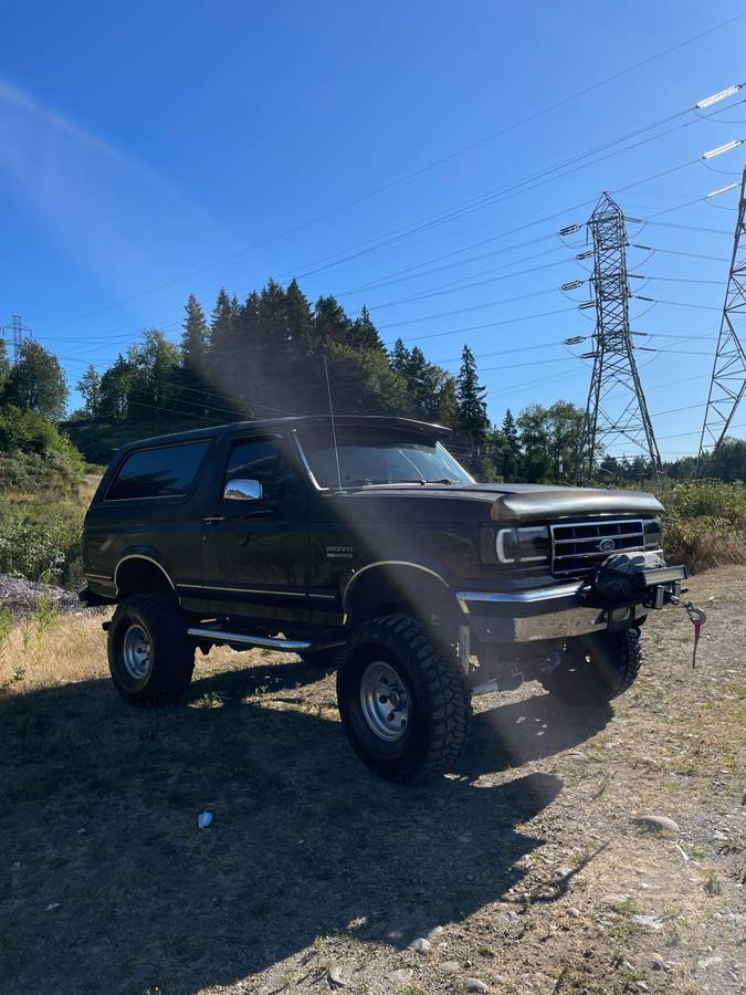 Ford-bronco-1987-black