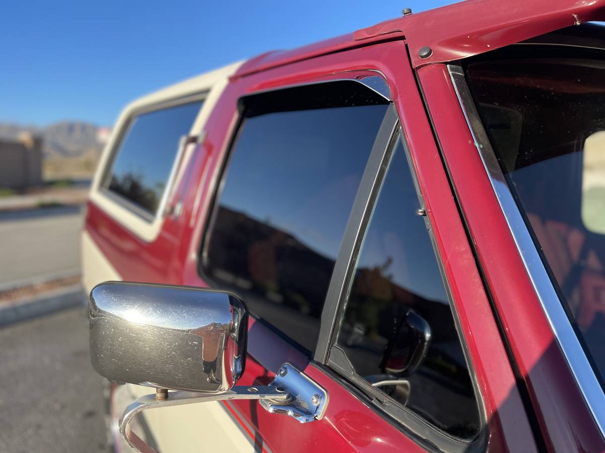 Ford-bronco-1988-16