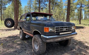 Ford-bronco-1988-black-1