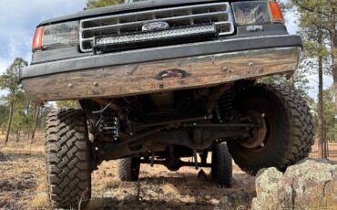 Ford-bronco-1988-black-4