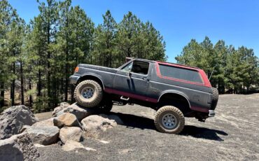 Ford-bronco-1988-black-5