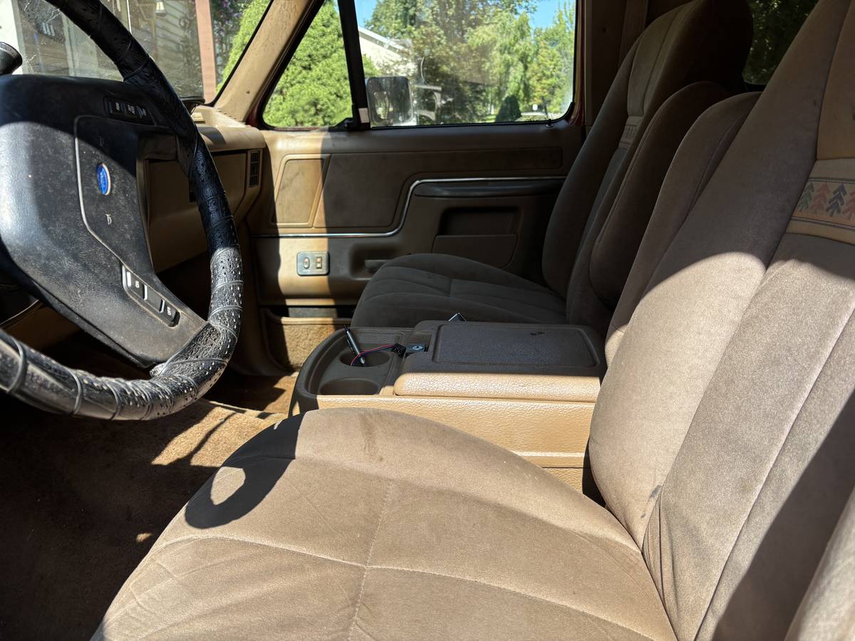 Ford-bronco-1989-4