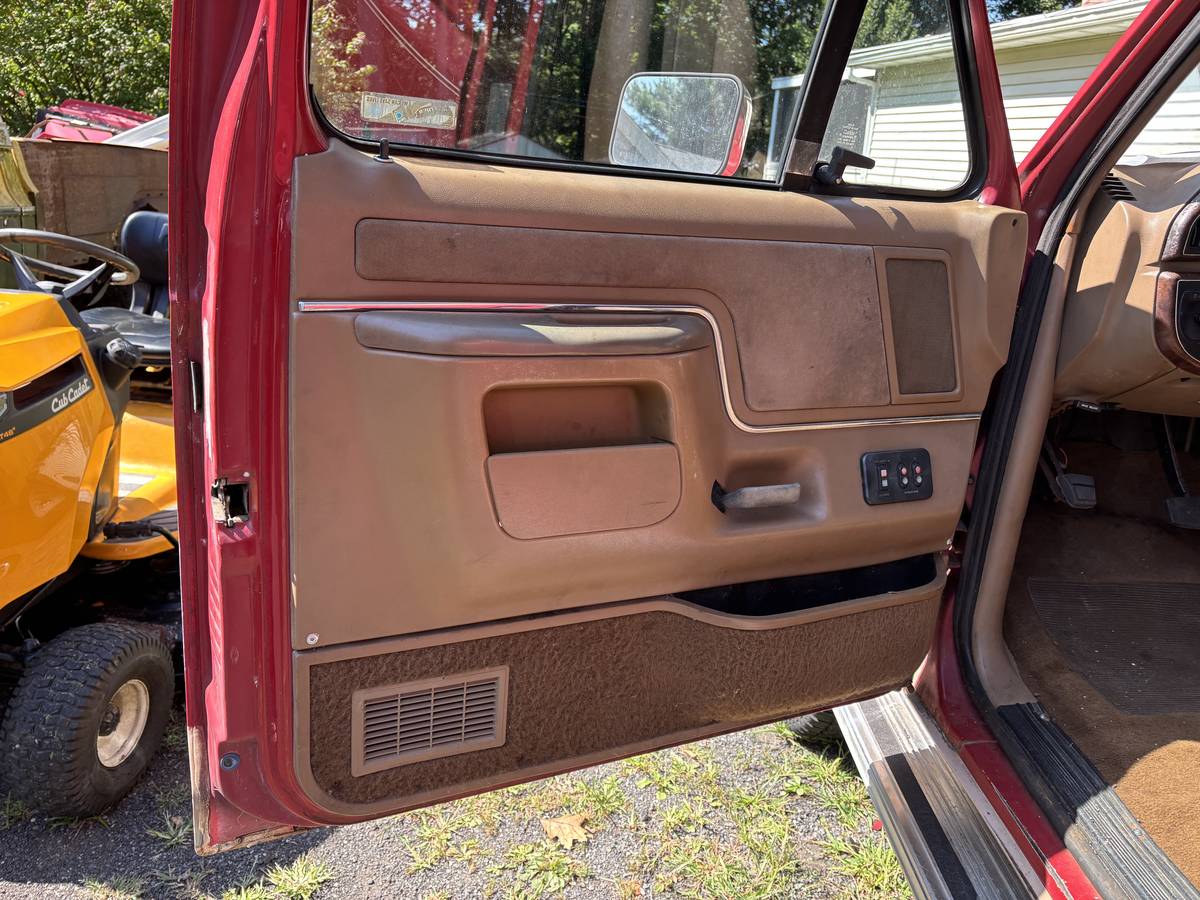 Ford-bronco-1989-6