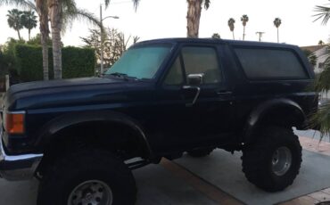 Ford-bronco-1989-blue-2