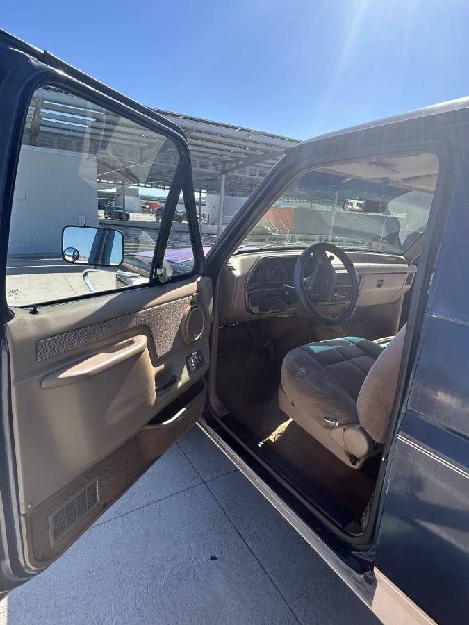 Ford-bronco-1990-blue-11