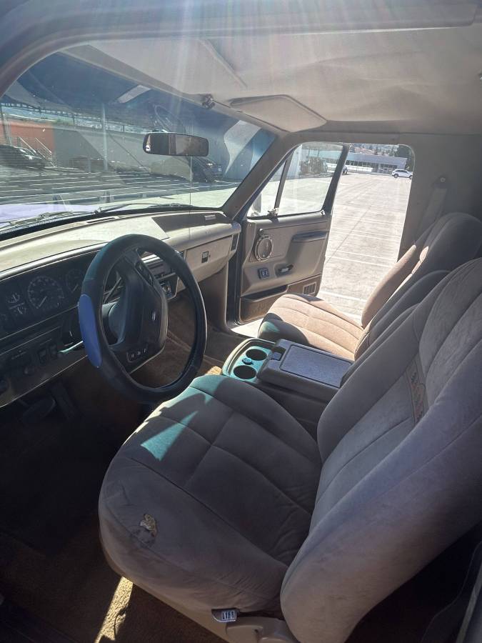 Ford-bronco-1990-blue-13