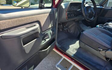 Ford-bronco-1990-red-8