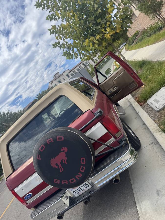 Ford-bronco-1991-red-3