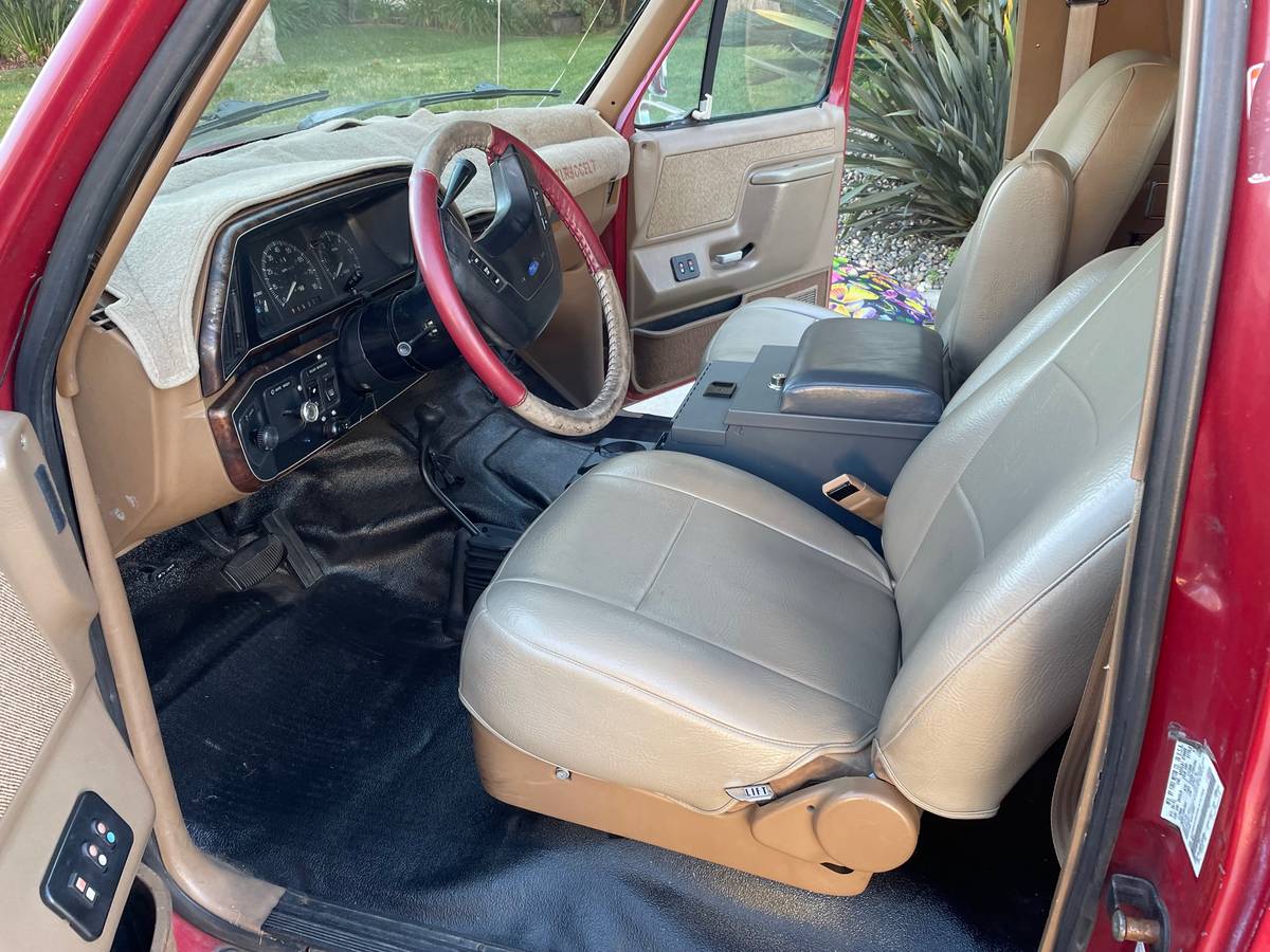 Ford-bronco-1991-red-4