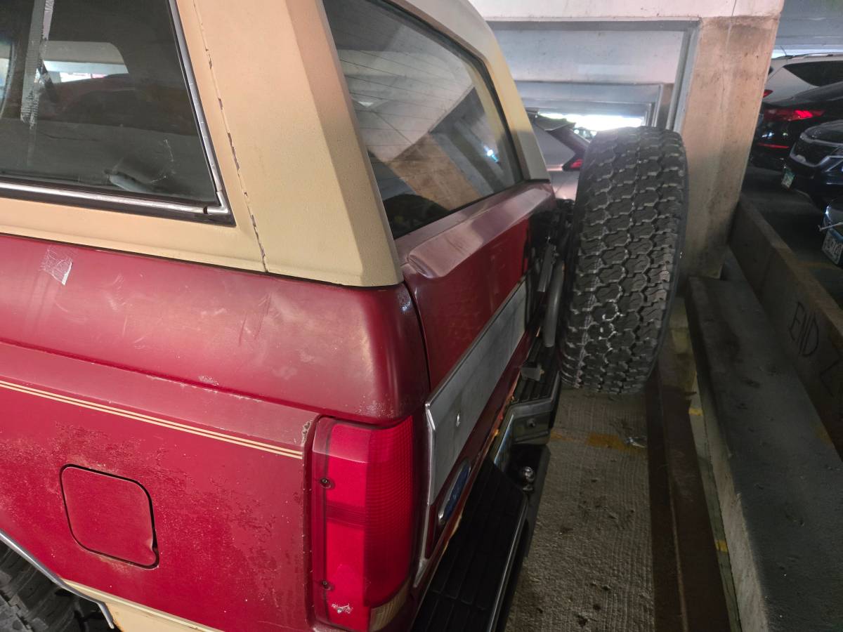 Ford-bronco-1991-red-5
