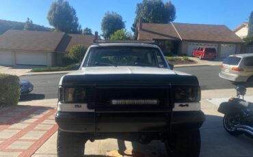 Ford-bronco-1991-white-20