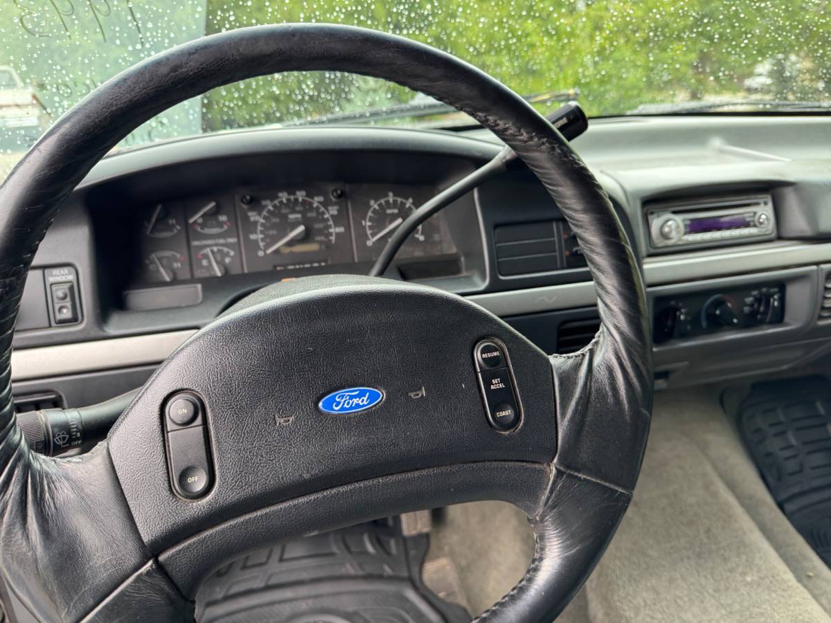 Ford-bronco-1993-black-6