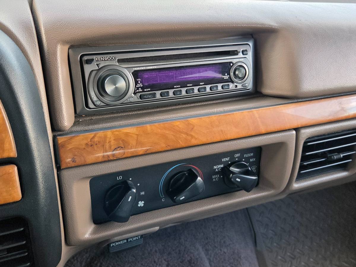 Ford-bronco-1994-20