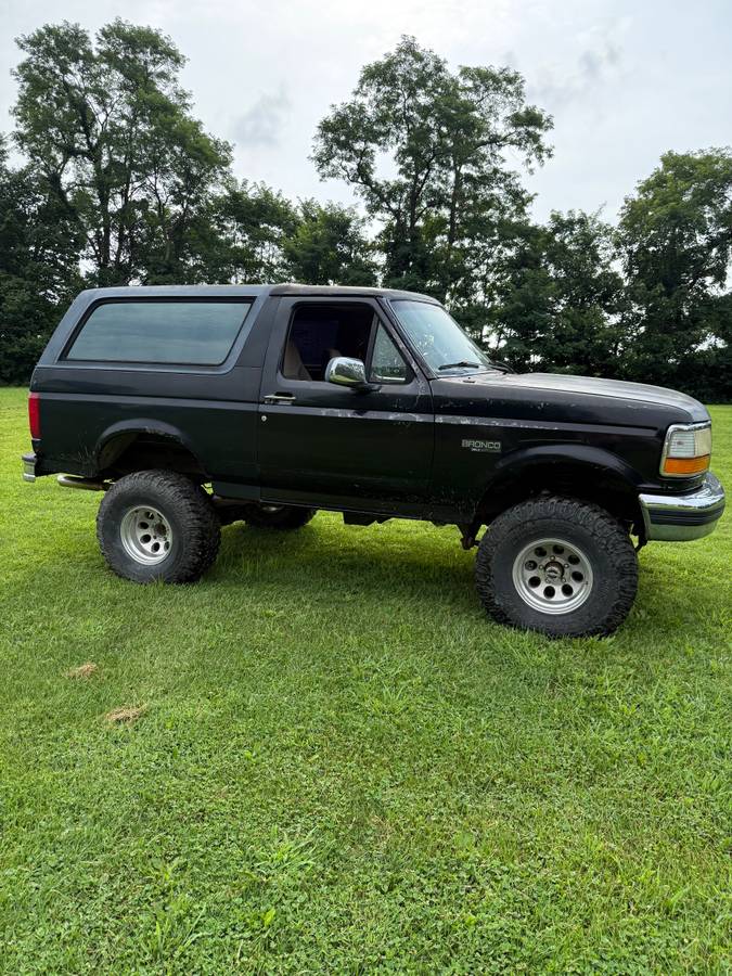 Ford-bronco-1995-black-5