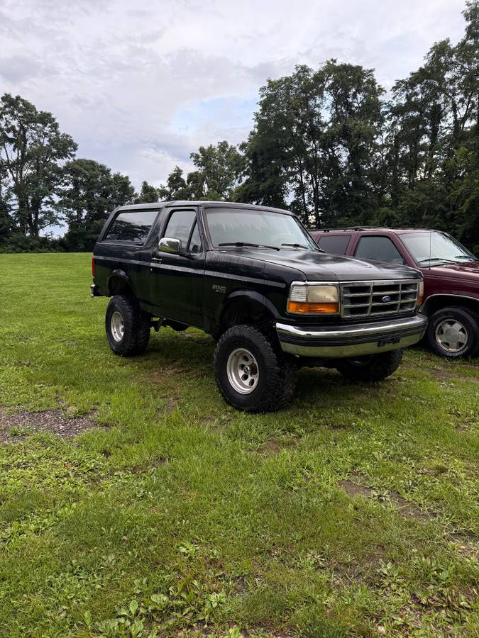 Ford-bronco-1995-black-6