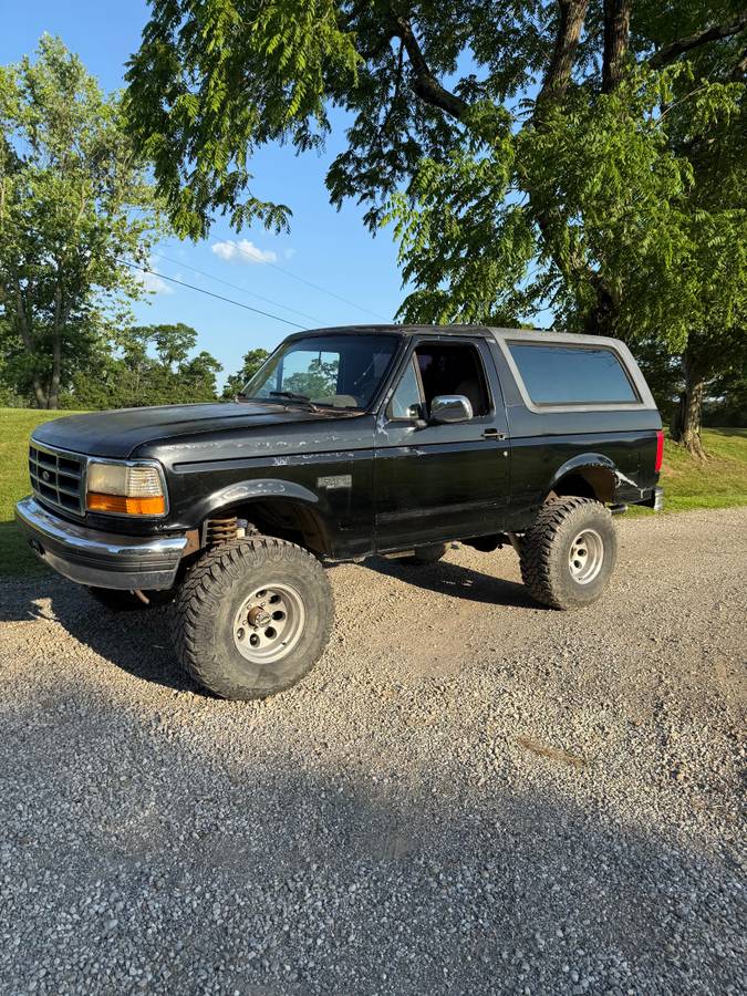 Ford-bronco-1995-black-7