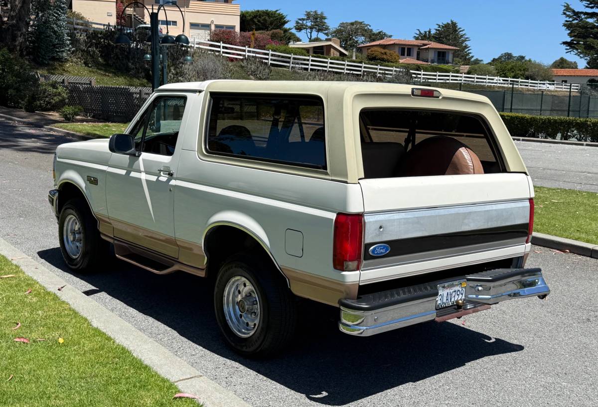 Ford-bronco-1995-white-3