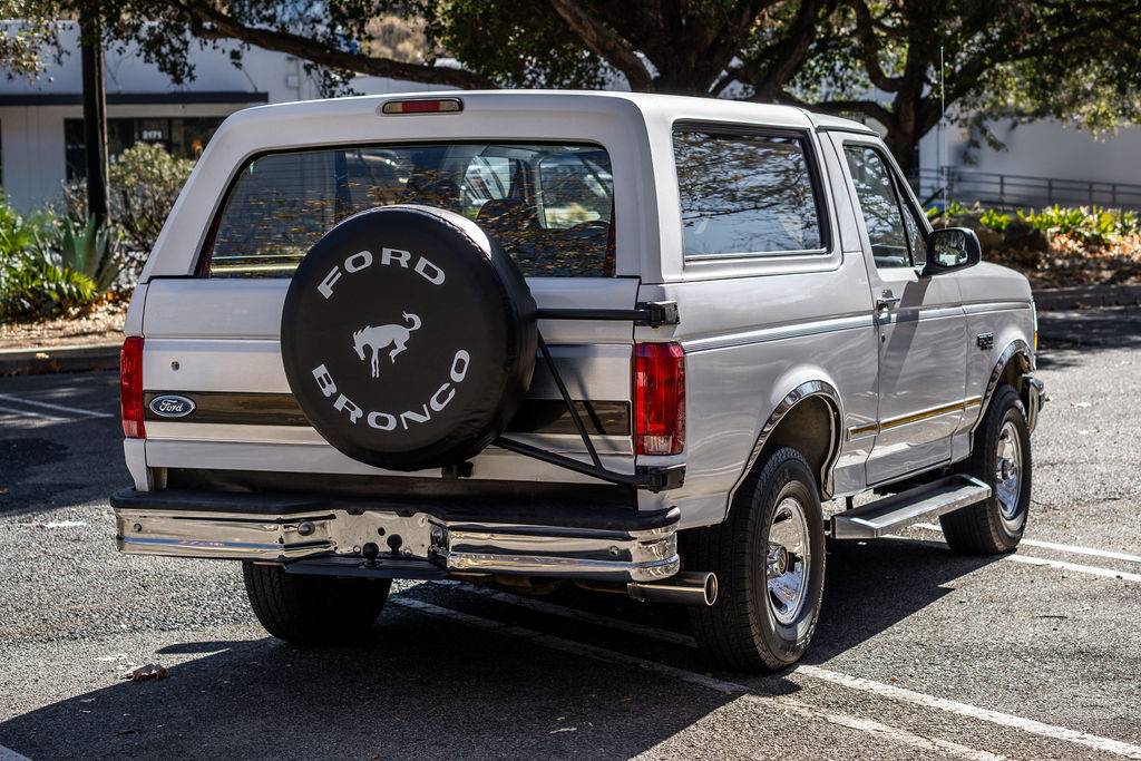 Ford-bronco-1996-13