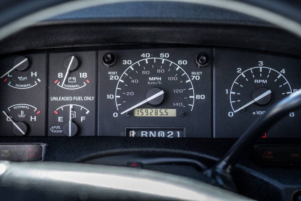 Ford-bronco-1996-9