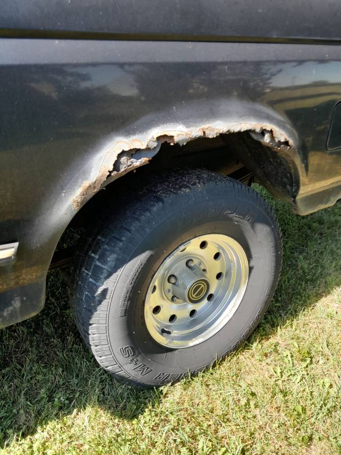 Ford-bronco-1996-black-10