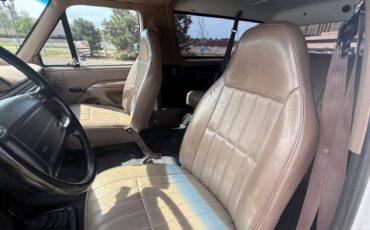 Ford-bronco-1996-white-18