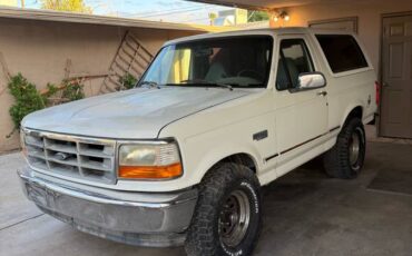 Ford-bronco-1996-white-2