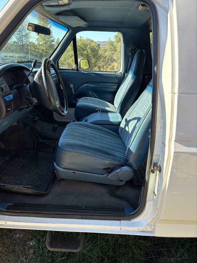 Ford-bronco-1996-white-7