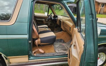 Ford-bronco-4x4-1988-green