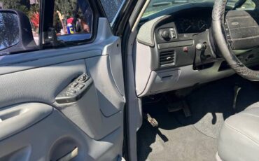 Ford-bronco-4x4-1994-black-19
