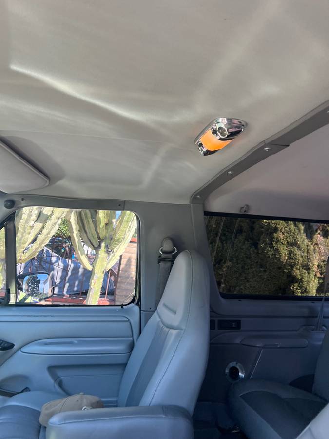 Ford-bronco-4x4-1994-black-9
