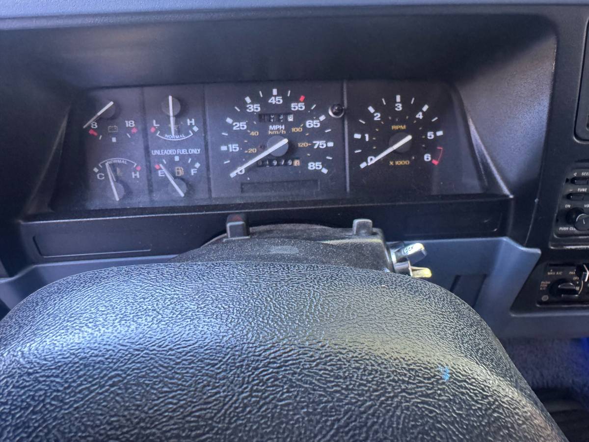 Ford-bronco-badlands-1990-14