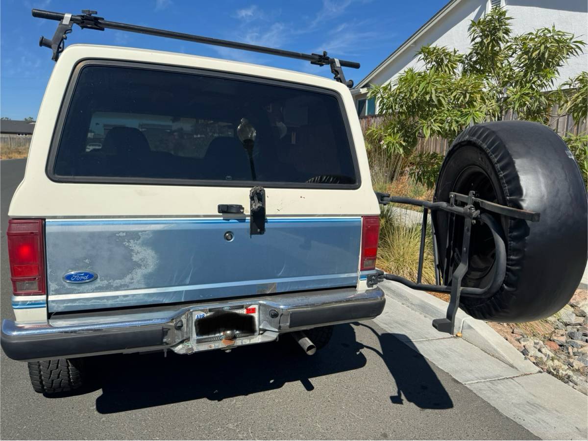 Ford-bronco-badlands-1990-23