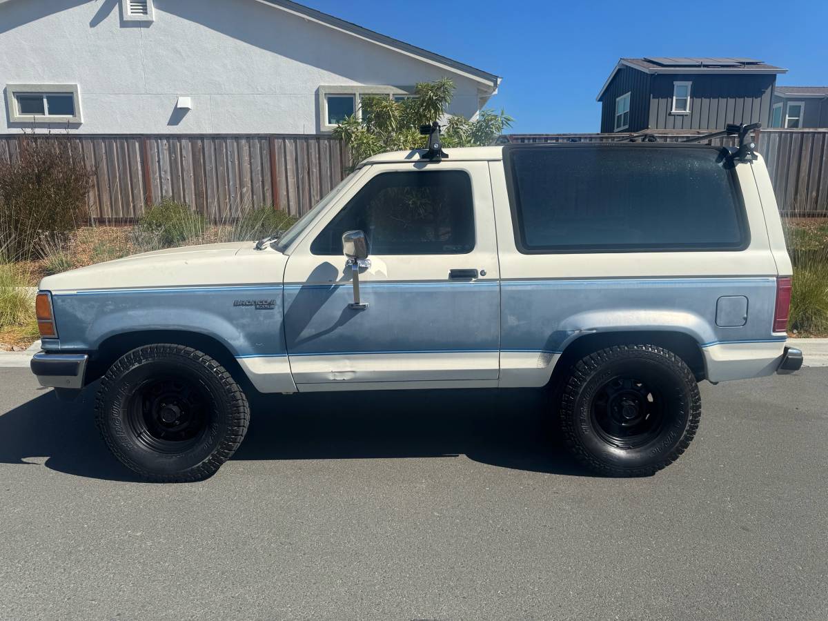Ford-bronco-badlands-1990-4