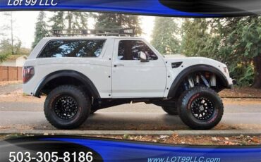 Ford-bronco-custom-build-troph-1991-white-1