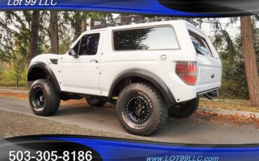 Ford-bronco-custom-build-troph-1991-white-5