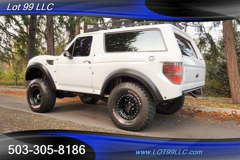 Ford-bronco-custom-build-troph-1991-white-5