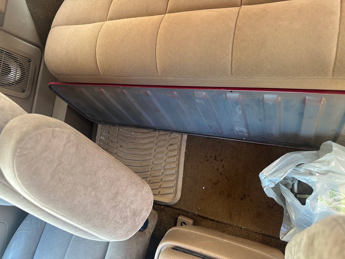 Ford-bronco-eddie-bauer-4x4-1990-red-1