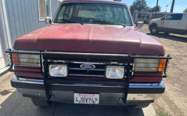 Ford-bronco-eddie-bauer-4x4-1990-red-11