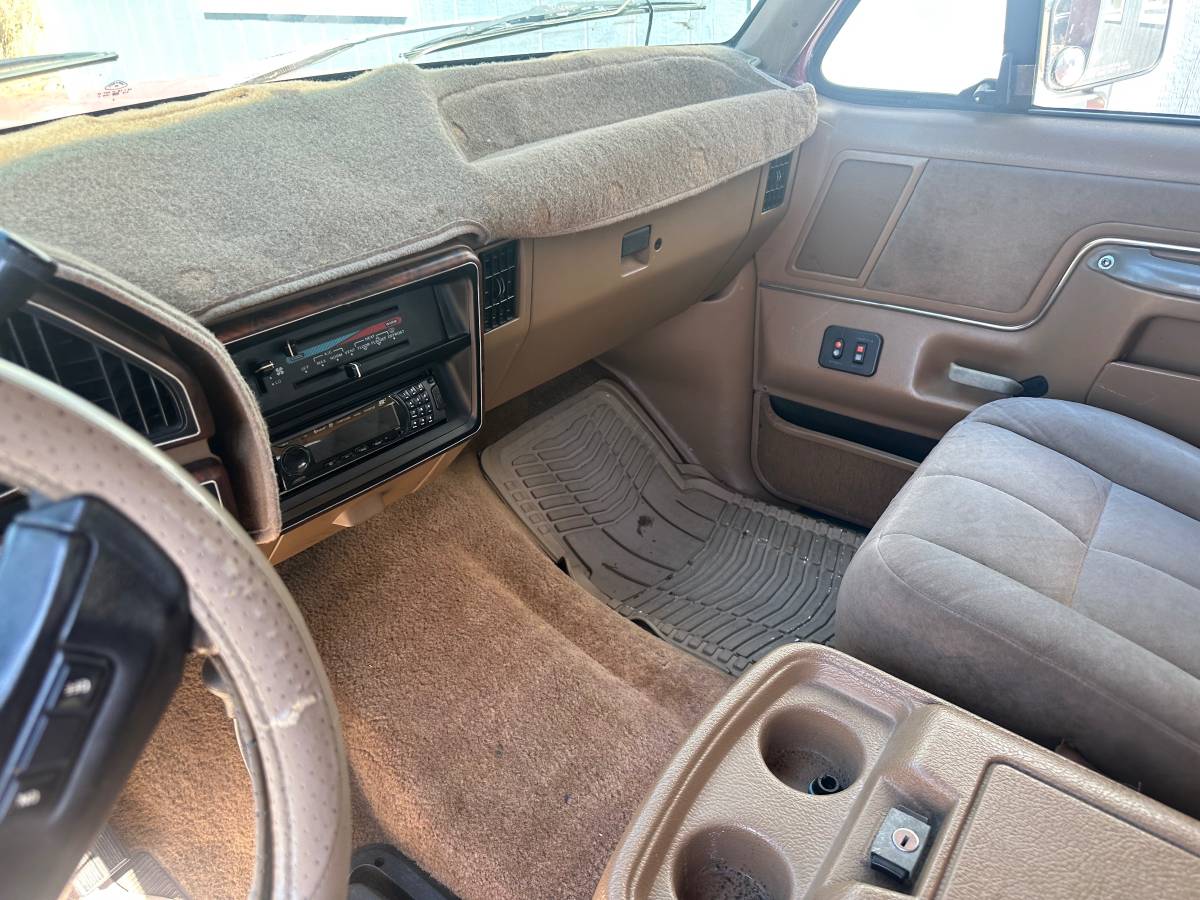 Ford-bronco-eddie-bauer-4x4-1990-red-12
