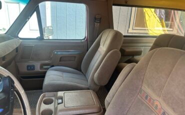 Ford-bronco-eddie-bauer-4x4-1990-red-13