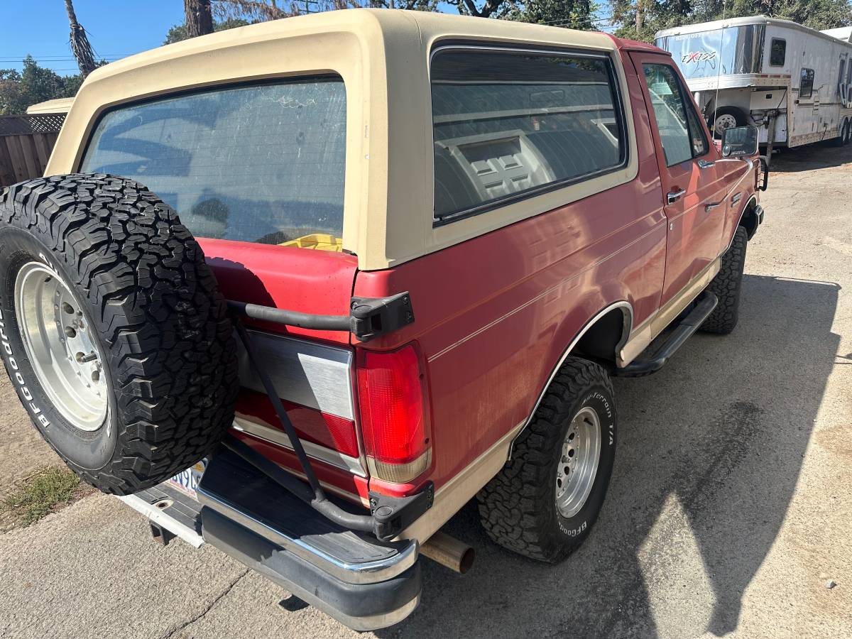 Ford-bronco-eddie-bauer-4x4-1990-red-3