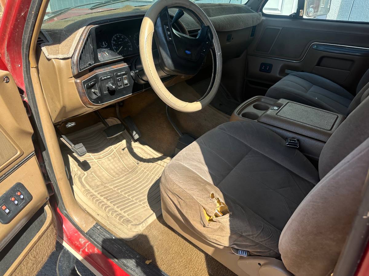 Ford-bronco-eddie-bauer-4x4-1990-red-7