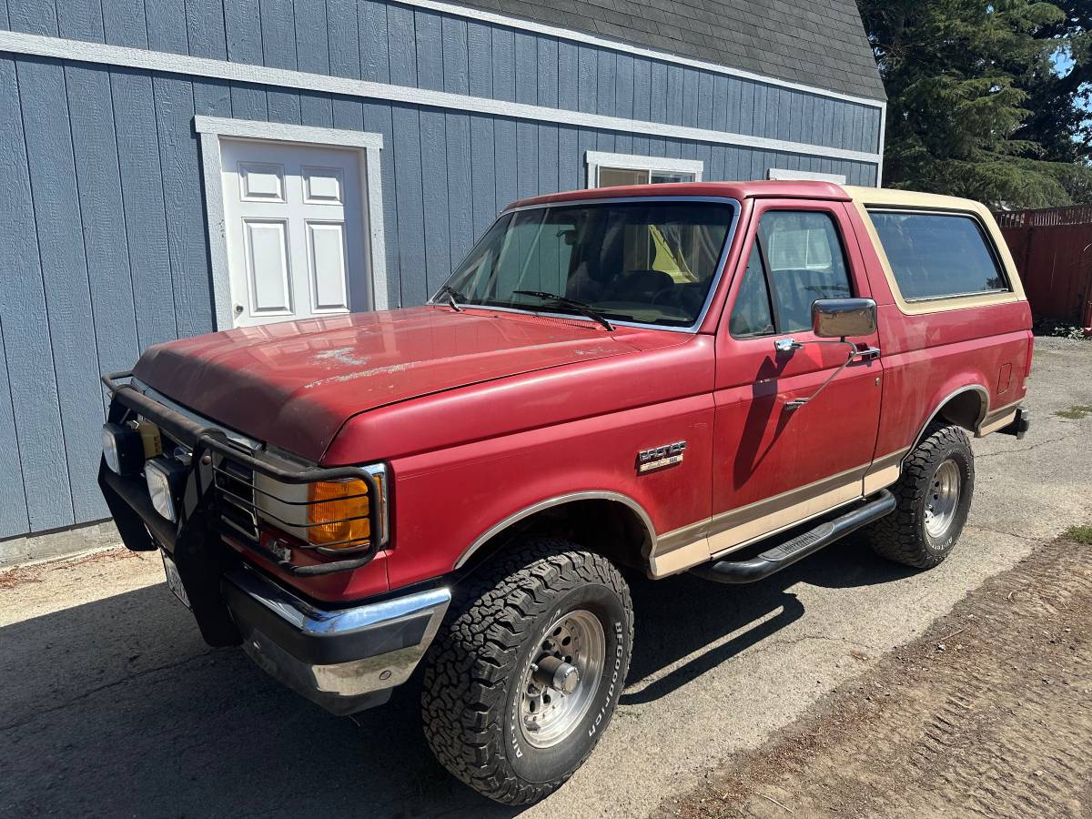 Ford-bronco-eddie-bauer-4x4-1990-red-8