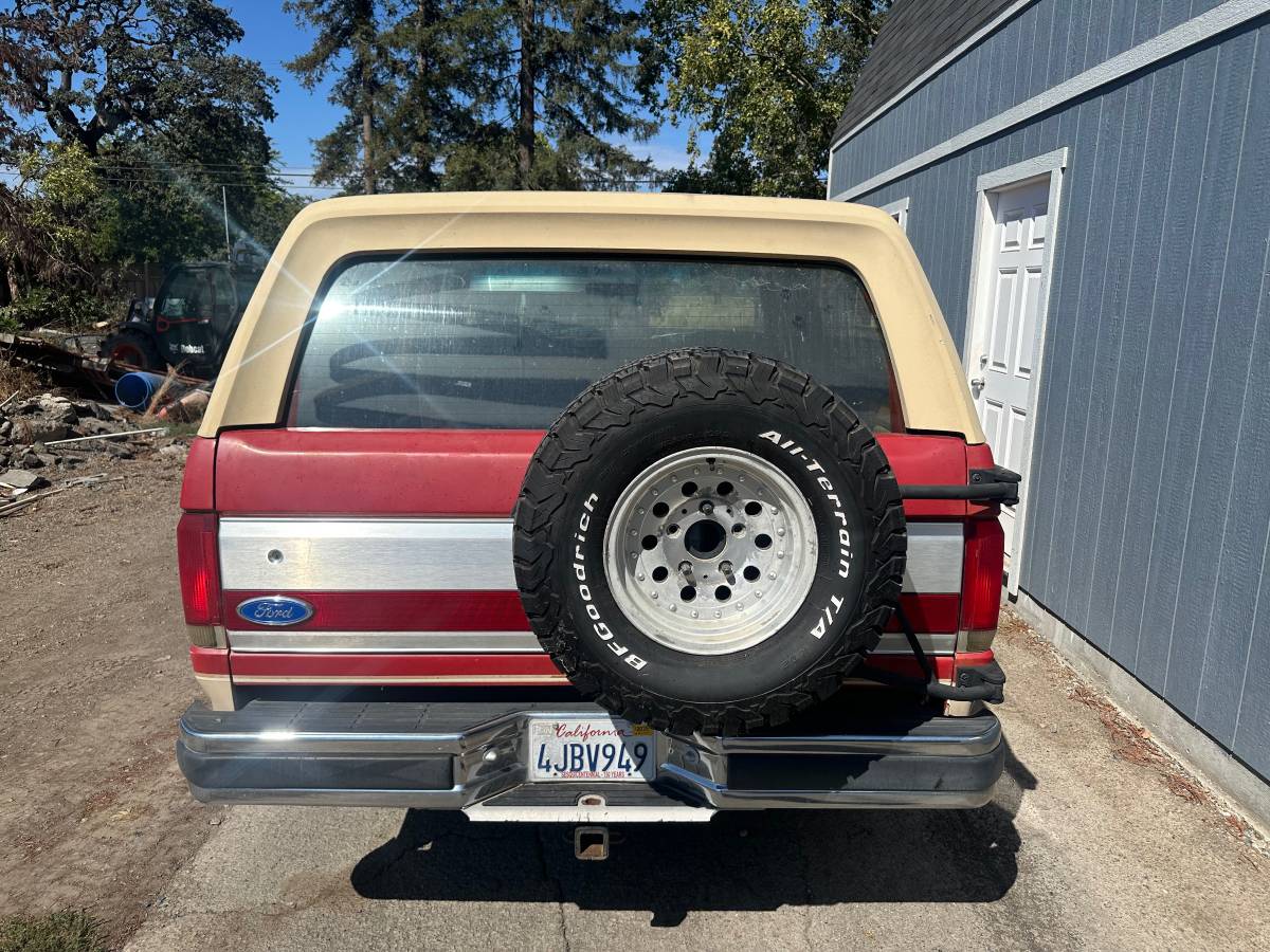 Ford-bronco-eddie-bauer-4x4-1990-red